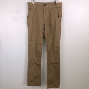 NWOT Urban Pipeline Size 33 Super Flex Slim Straight Tan Pants!